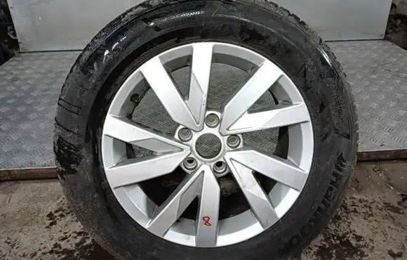 Volkswagen PASSAT B8 R16 spare wheel 3G0601025A