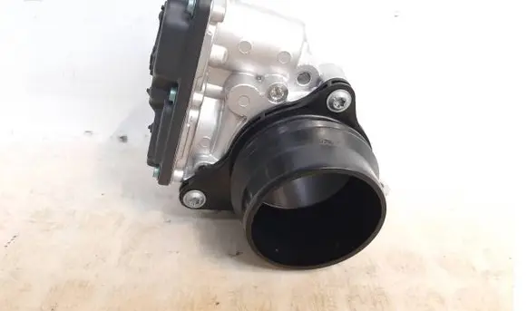 BMW M4 G82 G83 Throttle body valve 8053336 8054844 13548053336