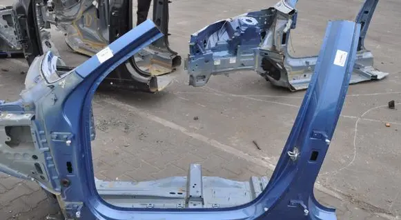 Volvo XC60 Side car body part 