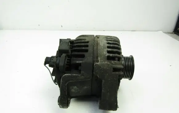 Opel Corsa D Generator/alternator 13222980