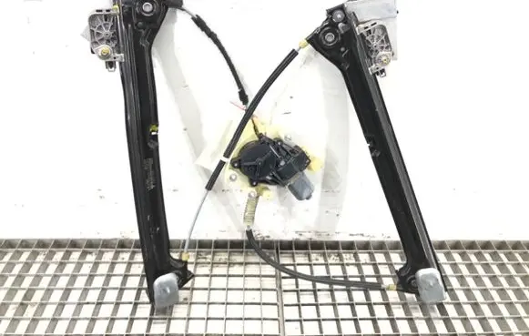 Maserati Quattroporte Front door window regulator with motor 6700098160