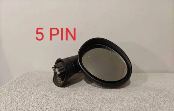 Mini Cooper Countryman R60 Front door electric wing mirror 