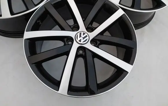 Volkswagen Jetta VI R18 alloy rim 5K0601025L