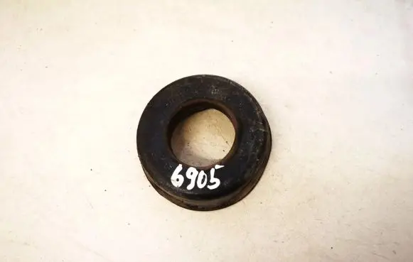 BMW 1 E81 E87 Front coil spring rubber mount 3353676441903 33536764419-03