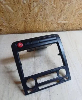 Seat Ibiza III (6L) Other interior part 6L1858815 M8255