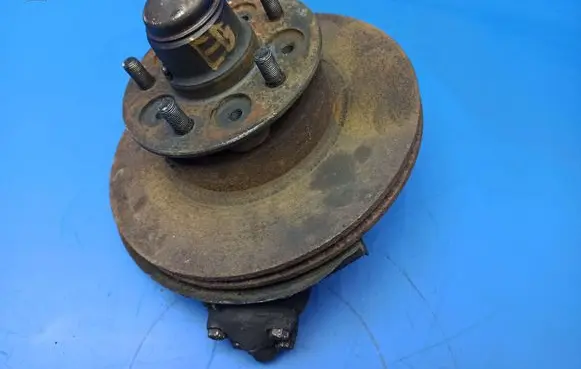 Jaguar XJS Front wheel hub