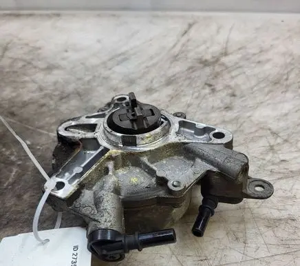 Ford Mondeo MK IV Vacuum pump 9673836180