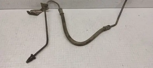 Volkswagen PASSAT B6 Clutch pipe/line 