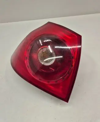 Volkswagen Golf V Rear/tail lights 1K6945095N 28490102 B01518659