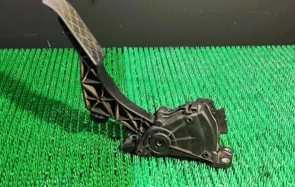 Volkswagen Multivan T5 Accelerator throttle pedal 6PV00849502 7H1723503F