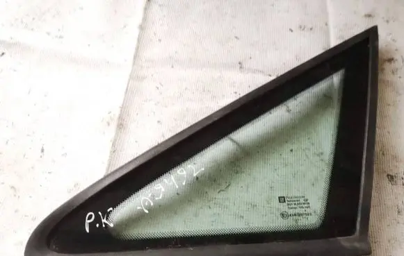 Opel Zafira A Front triangle window/glass as2