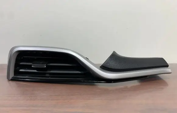 Subaru Ascent Dash center air vent grill 66110XC00A