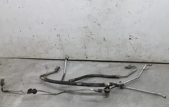 Cadillac CTS Air conditioning (A/C) pipe/hose