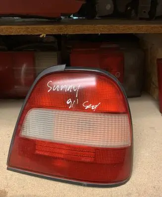 Nissan Sunny Rear/tail lights 4608