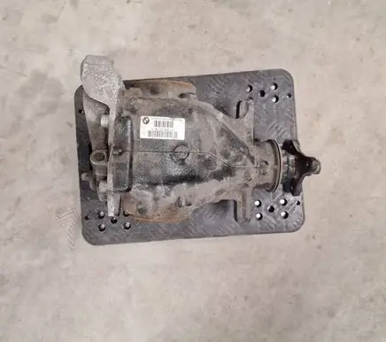 BMW 3 F30 F35 F31 Rear differential 7544873