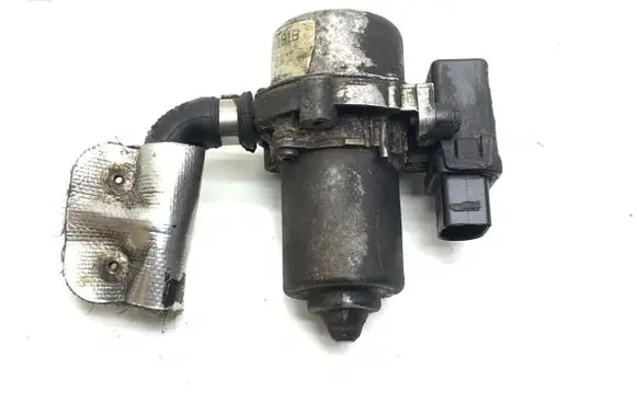 Volkswagen Golf IV Vacuum pump 1J0612181B 8TG00857000