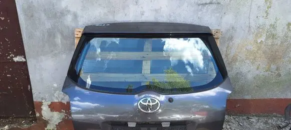 Toyota Auris 150 Tailgate/trunk/boot lid