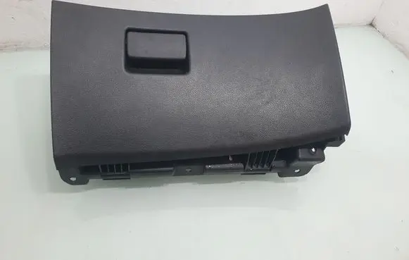 Opel Zafira C Glove box 1130242X