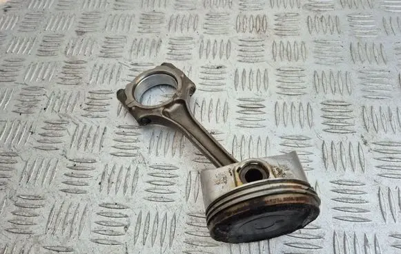 Toyota Prius+ (ZVW40) Piston with connecting rod 37130