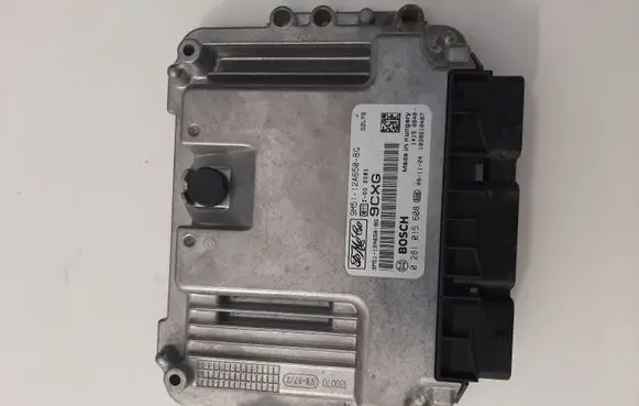 Ford Focus Engine control unit/module 9M5112A650BG 0281015608 9CXG