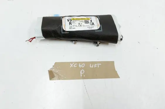 Volvo XC40 Seat airbag 32288538