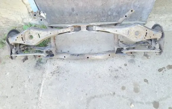 Volkswagen Touran I Rear subframe 1K0505315AQ