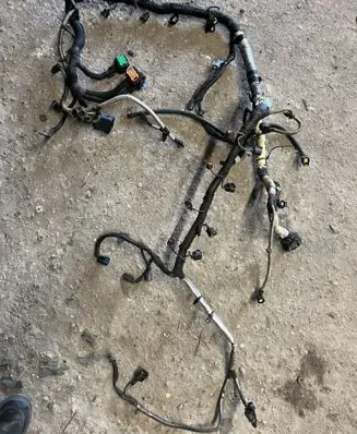 Jeep Grand Cherokee Engine installation wiring loom 