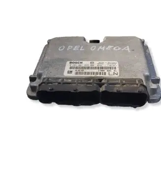 Opel Omega B1 Engine control unit/module 0281001635 90565939