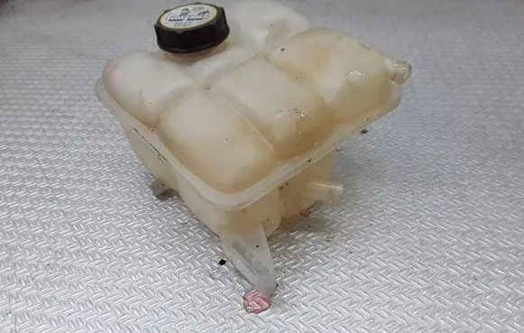 Ford Grand C-MAX Coolant expansion tank/reservoir 8V618K218AE