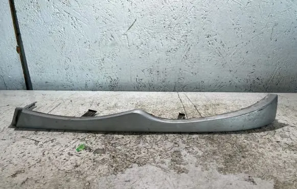 Under headlight/headlamp trim
