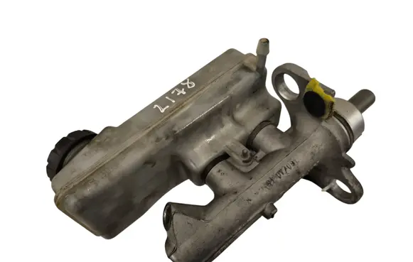 Nissan Juke I F15 Master brake cylinder 32067111