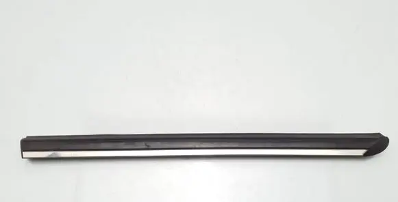 Mercedes-Benz B W245 Rear side glass trim A1696730583