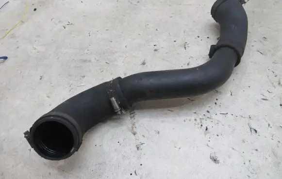 Ford Kuga II Intercooler hose/pipe