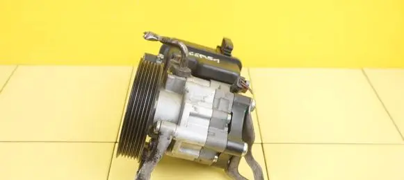 Mercedes-Benz E W212 Power steering pump 651924