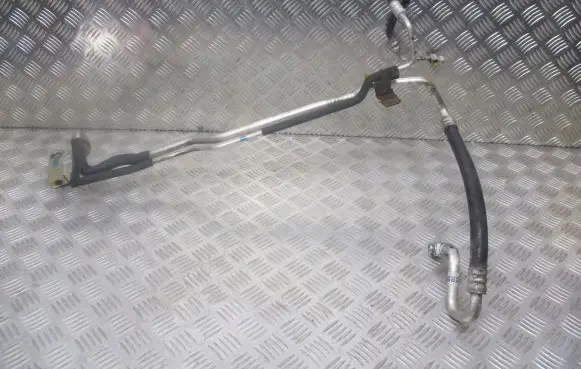 Hyundai Sonata Air conditioning (A/C) pipe/hose