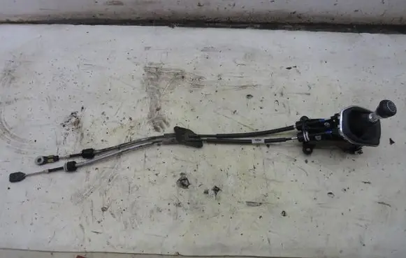 Ford Fiesta Gear selector/shifter in gearbox 