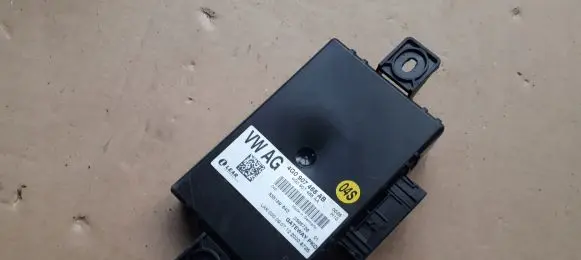 Audi A6 S6 C7 4G Gateway control module 4G0907468AB
