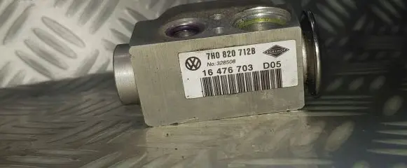 Volkswagen Multivan T5 Air conditioning (A/C) expansion valve 7H0820712B