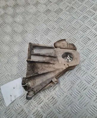 BMW X5 E70 Engine mounting bracket 6790022