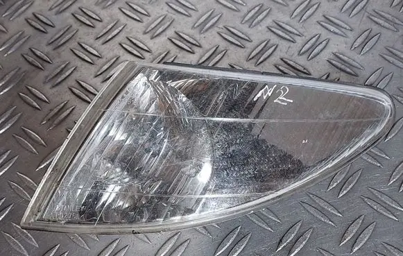 Mazda Premacy Front indicator light
