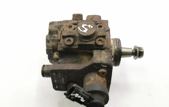 KIA Sportage Fuel injection high pressure pump 0445010206 331002A420