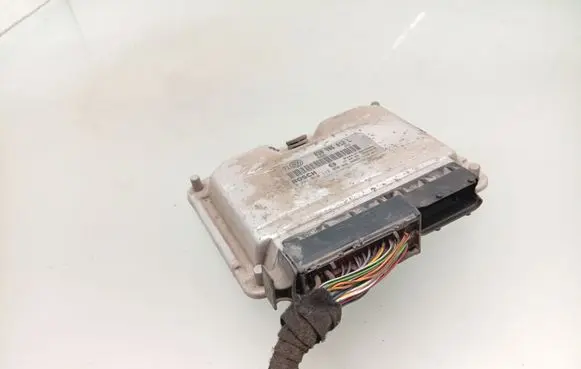 Volkswagen Golf IV Engine control unit/module 038906012L