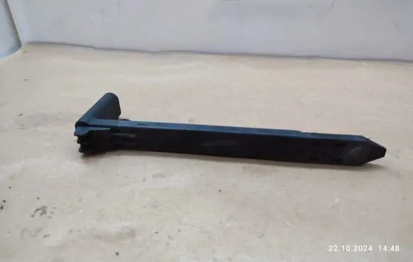 Volvo XC60 Headlight/headlamp mounting bracket 30763154