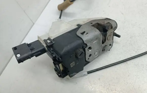 Citroen Berlingo Front door lock PSA828405 A01851 A01535