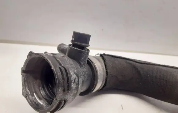 Audi A6 S6 C6 4F Electric car engine cooling hoses/pipes 