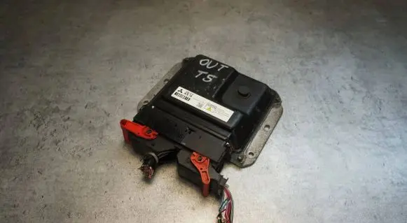 Mitsubishi Outlander Engine control unit/module 1860B810 275700-1291