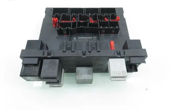Volkswagen Golf V Central body control module 1K0937049K
