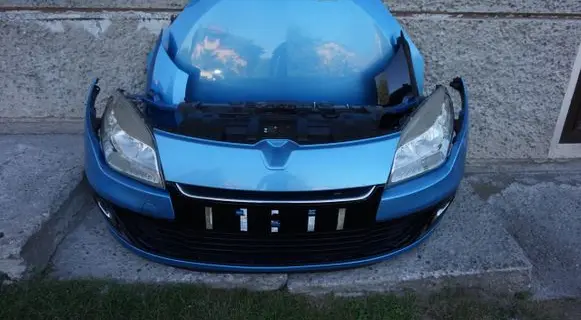 Renault Megane III Front piece kit 