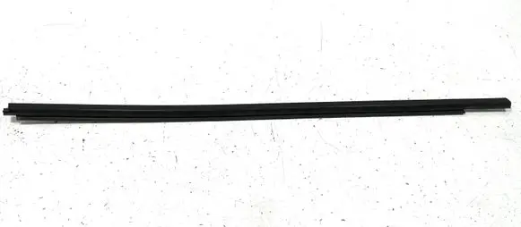 Suzuki Vitara (LY) Front door glass trim molding