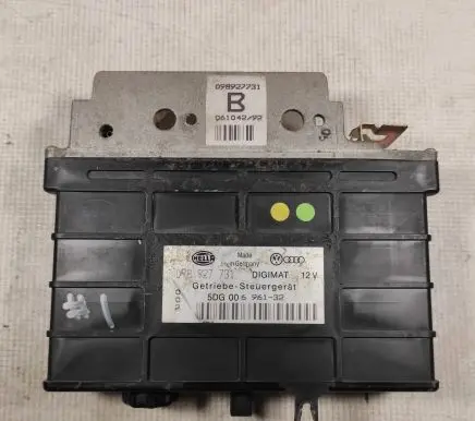 Volkswagen Transporter - Caravelle T4 Gearbox control unit/module 098927731 5DG00696132